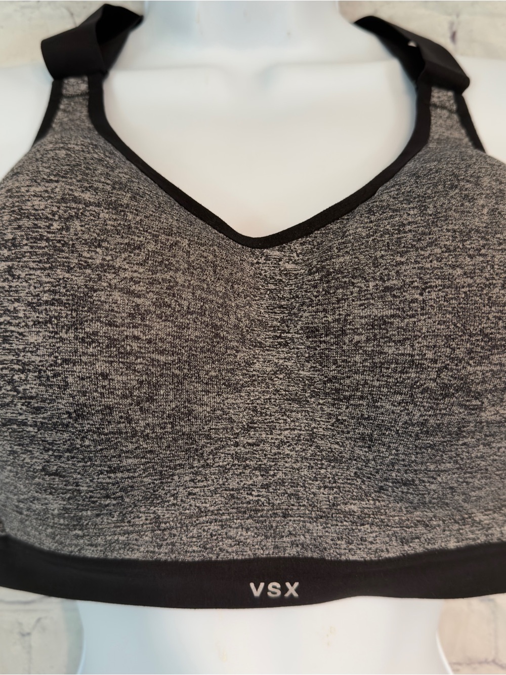 VSX Gray/Black Seamless Heathered Sports Bra 38D